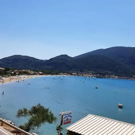 Maistros Seafront Apartment