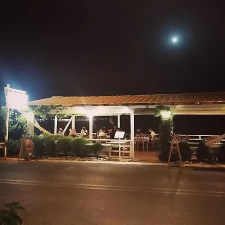 Maistros Seafront *